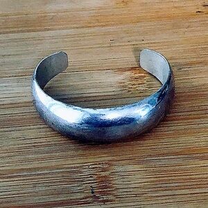 $104  Estate Dome Cuff  17 Grams  Sterling Silver  Marked MEXICO